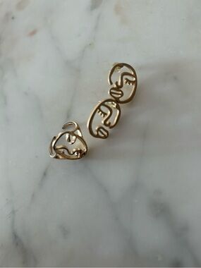 Minimalist Gold Face Outline Earrings and ring for Women